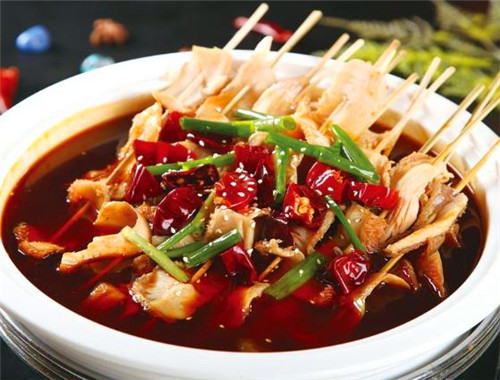 啊六麻辣香串串加盟