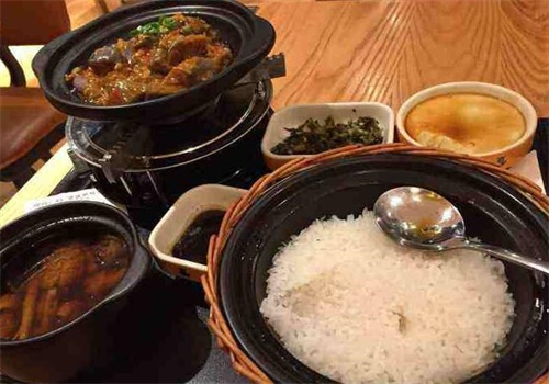 瓦罐飯快餐店
