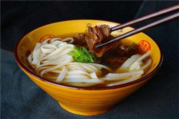 七彩堂營養(yǎng)面吧加盟