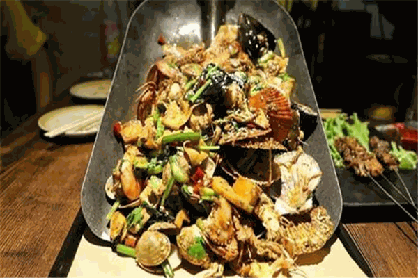 麻辣鐵鍬海鮮加盟
