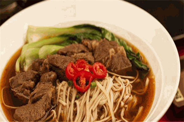 美味易百私房牛肉加盟