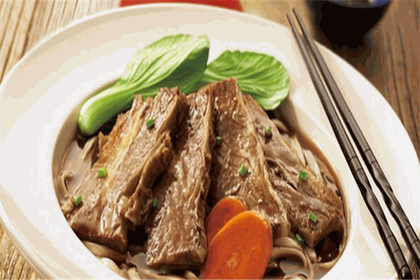 美味易百私房牛肉加盟