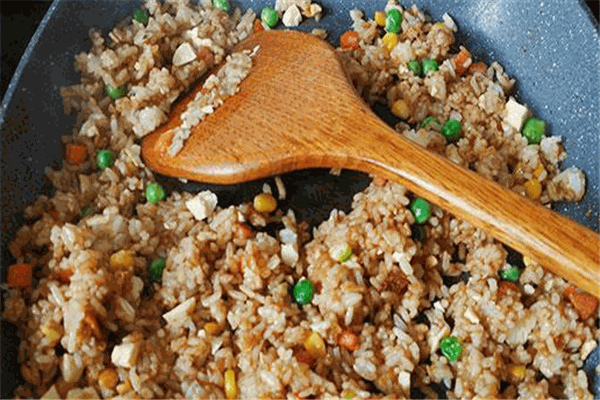 八道炒飯加盟