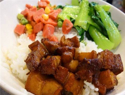 大三丸臺(tái)灣鹵肉飯加盟