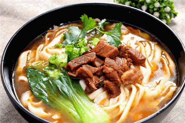 牛師傅私房牛肉面加盟