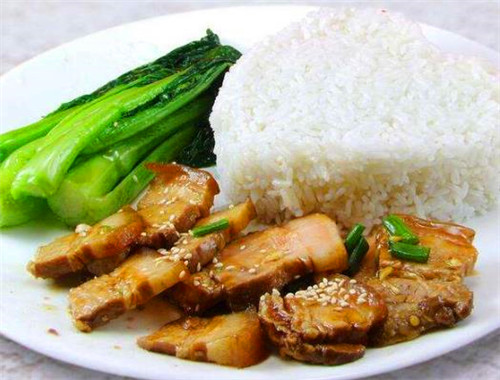 老伯鹵肉飯加盟