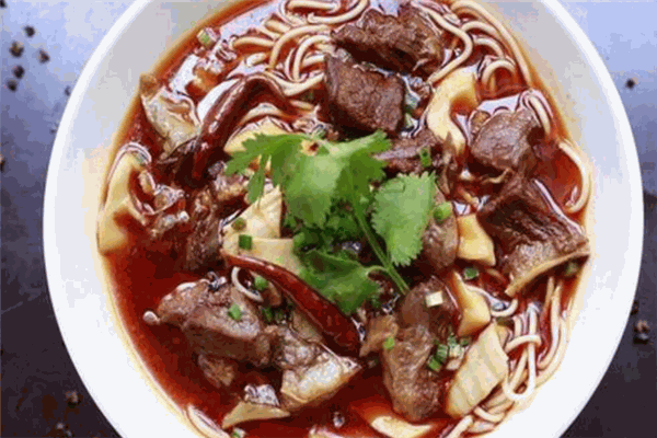 牛師傅私房牛肉面加盟