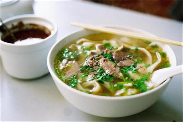 臺(tái)門里牛肉粉鍋貼