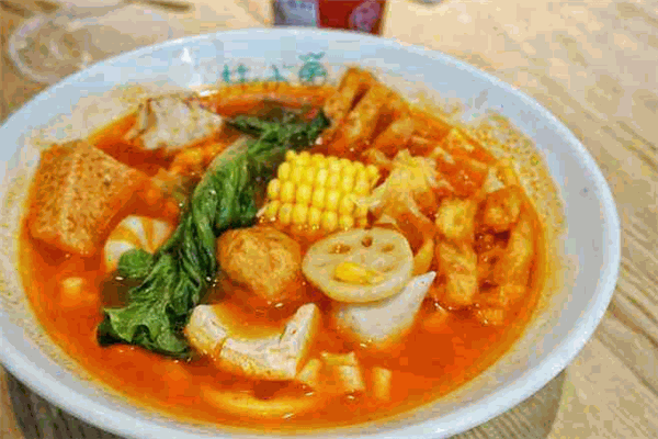 林小菌菌湯麻辣燙加盟