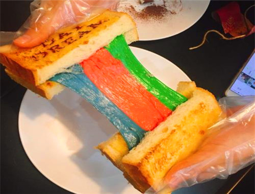 彩虹吐司加盟