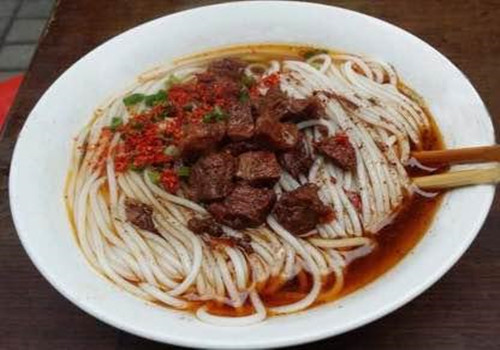 何師傅牛肉粉