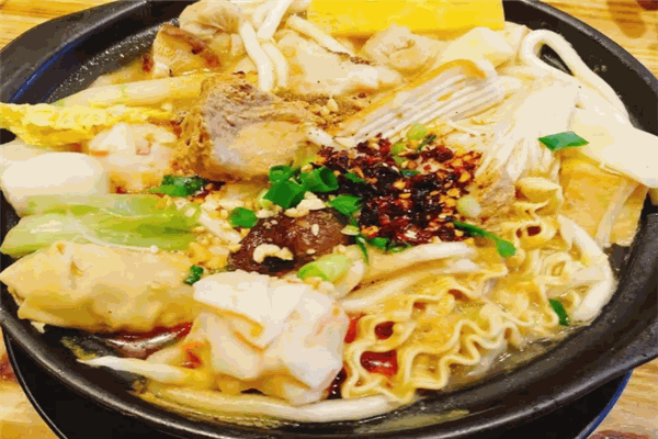 鐵坨坨麻辣燙加盟
