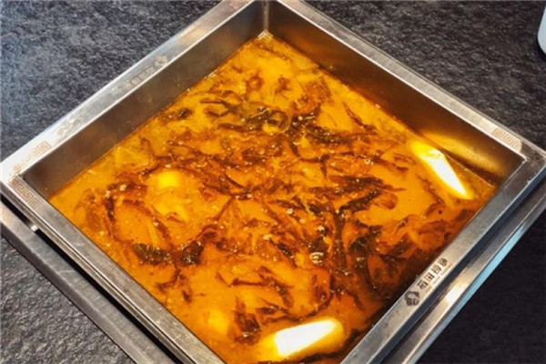 稻田撈漁酸菜魚火鍋