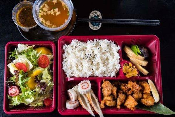沃娜兔時(shí)尚快餐加盟