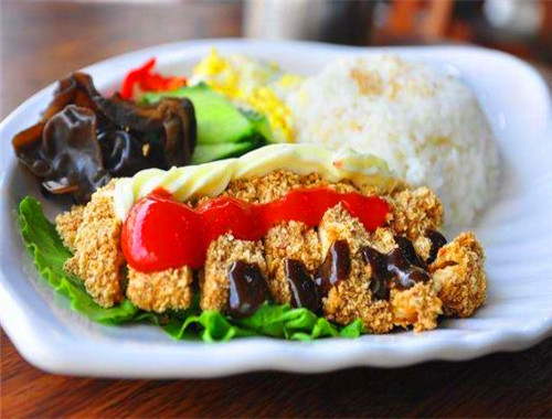 王小姐脆皮雞排飯加盟