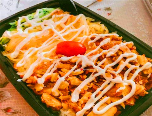 品勝客烤肉拌飯