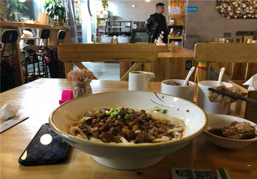 文慕蘭小面加盟