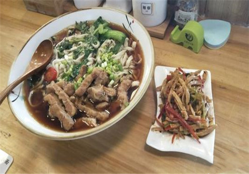 文慕蘭小面加盟