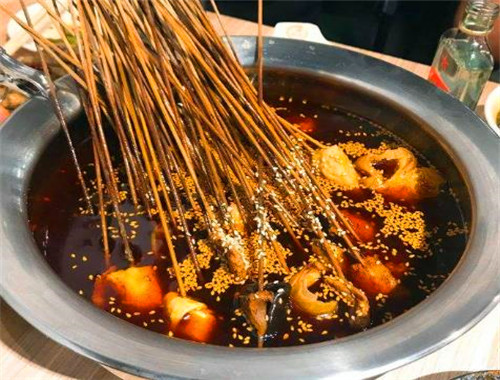 簽兒八冷鍋串串香加盟