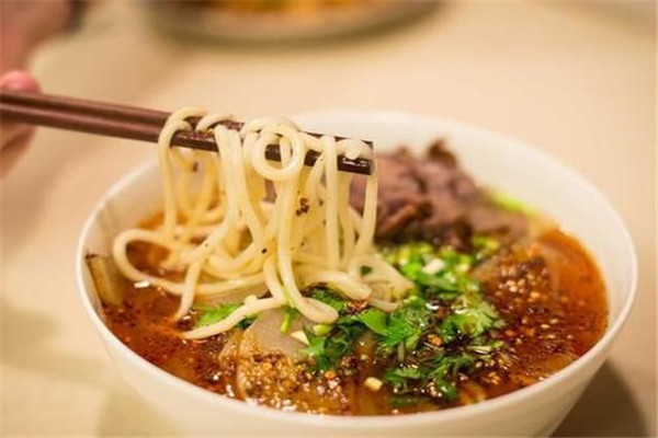 樂(lè)食享食拉面加盟