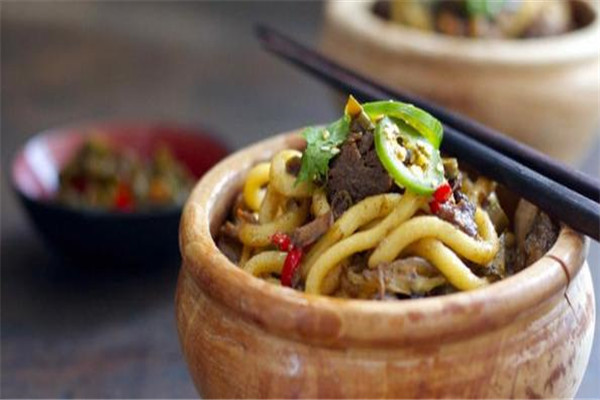 百易蔬食蘭州素拉面加盟