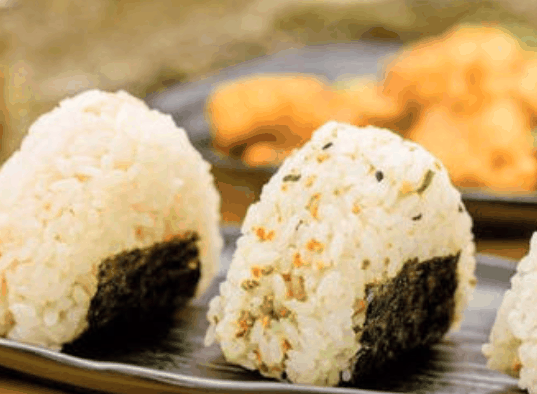 初山飯團(tuán)