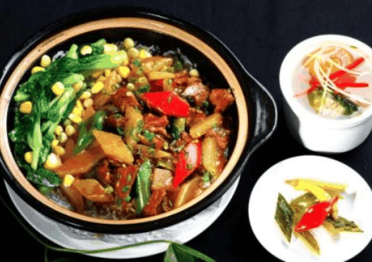 香他她煲仔飯