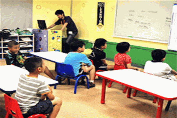 愛美語國際少兒教育