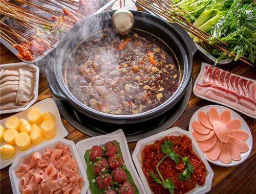 王記張媽串串香加盟