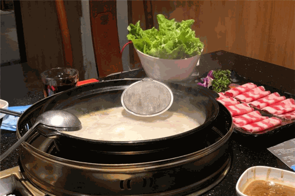 煲盛宮鍋物料理加盟