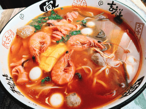 大舌頭麻辣燙面