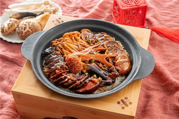 皇潮煲仔飯