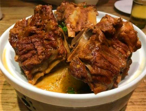 王記醬骨頭加盟