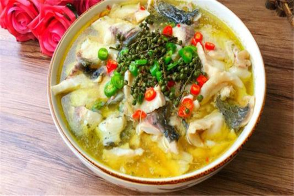 渝與魚酸菜魚米飯加盟