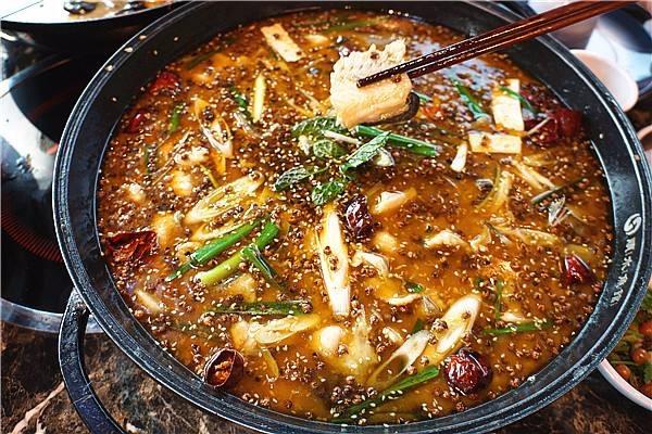 胖子魚川派鮮魚老火鍋