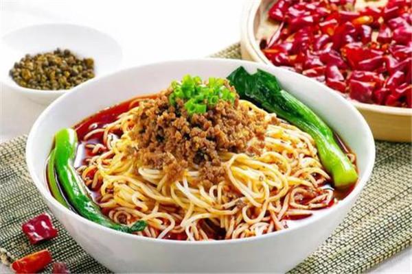老太婆擔(dān)擔(dān)面加盟