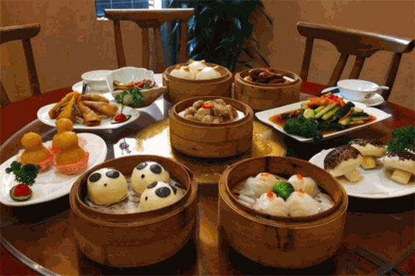 點(diǎn)點(diǎn)山河茶餐廳加盟