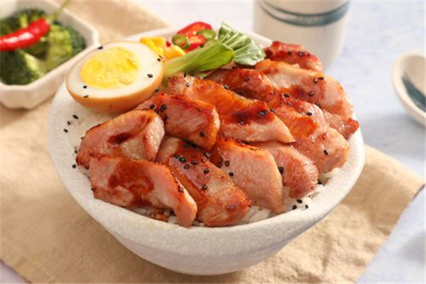 兀島燒肉丼飯加盟