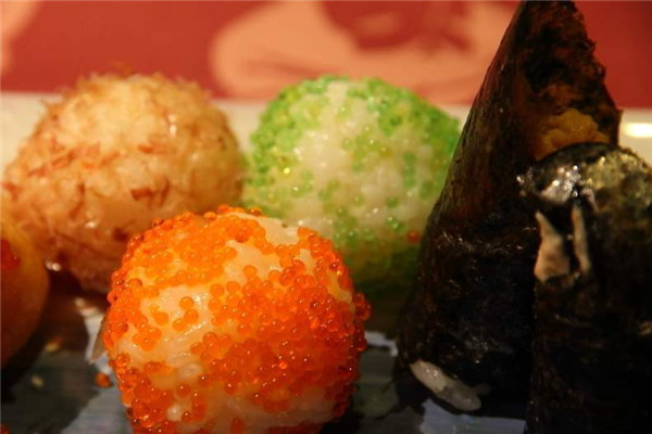 呦呦飯團(tuán)