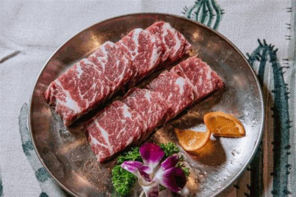 肆味烤肉加盟