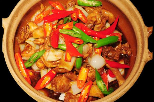 小團圓香辣雞煲