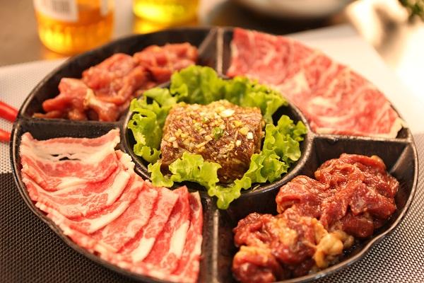 老北京自助火鍋烤肉加盟