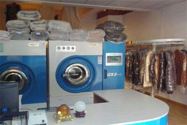 依之戀干洗店加盟