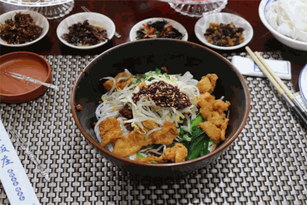 食天居過橋米線加盟