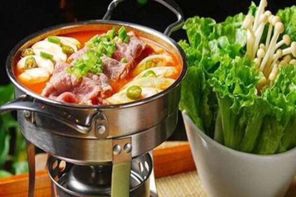 甲哺甲哺火鍋加盟