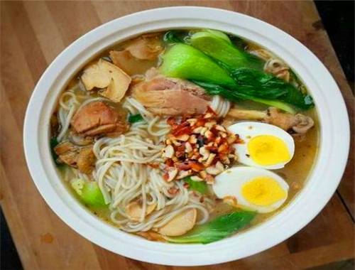 帥老頭過(guò)橋米線(xiàn)加盟