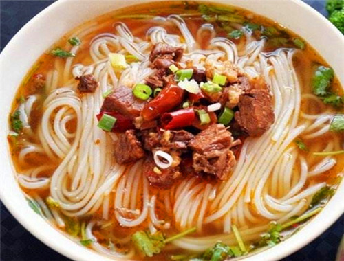 一鍋香牛肉米線加盟
