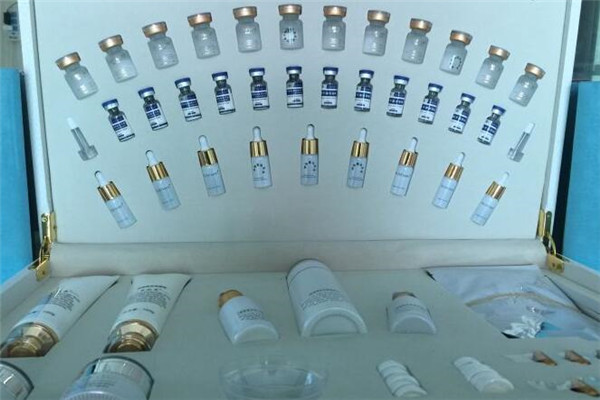 雪膚曼化妝品加盟