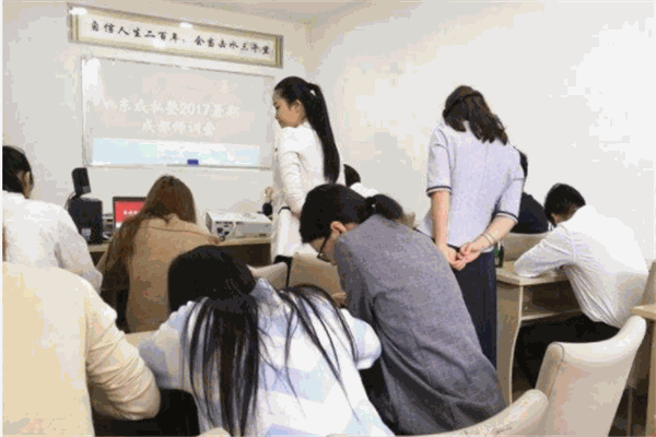 東成私塾幼少兒國(guó)文教育