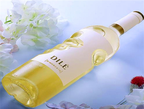 美長(zhǎng)城葡萄酒業(yè)加盟